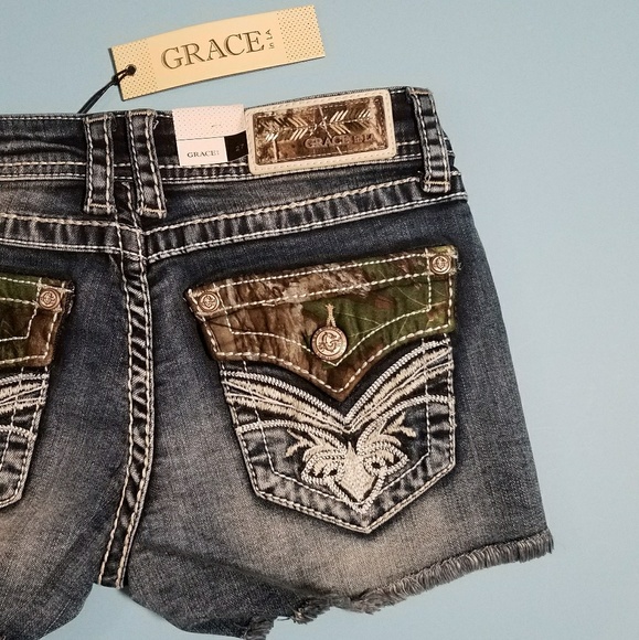 Grace in LA Pants - NWT Grace in La Jean Camo Shorts